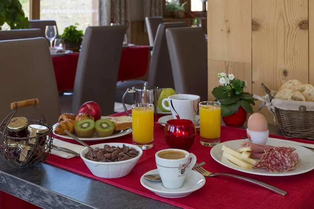 Chalet Htel Le Beausoleil The Originals Relais Fontcouverte-la-Toussuire Hotel